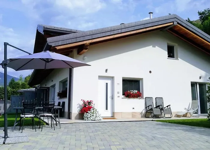 A&G Apartment Aosta - Elegante Casa 100 Mq Su Due Piani Con Wi-Fi-Giardino-Parcheggio
