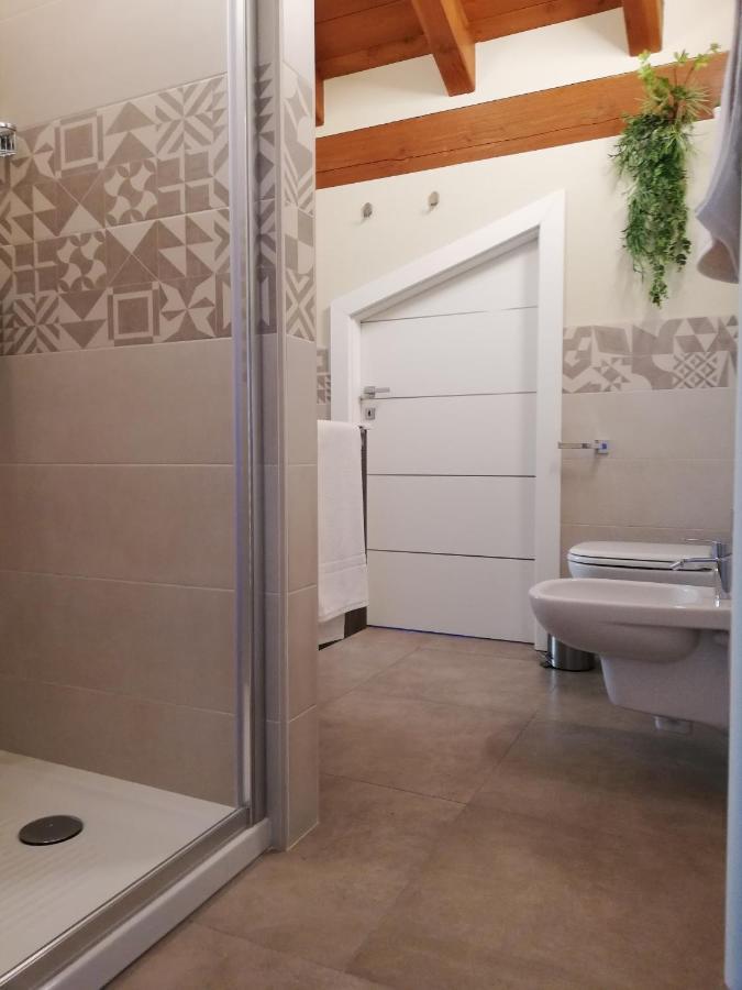 Ferienhaus A&g - Elegante Casa 100 Mq Su Due Piani Con Wi-fi-giardino-parcheggio Aosta