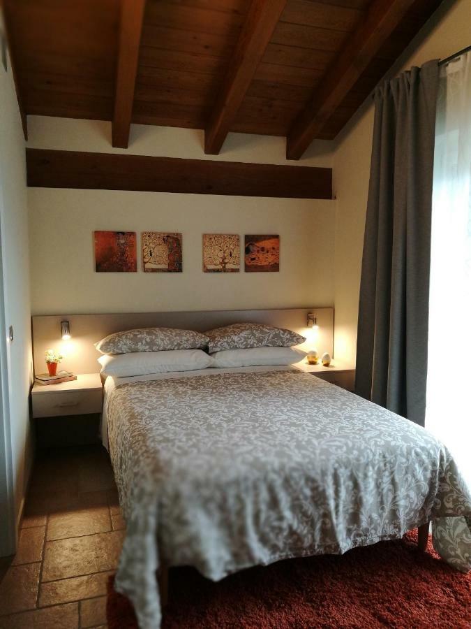 Ferienhaus A&g - Elegante Casa 100 Mq Su Due Piani Con Wi-fi-giardino-parcheggio *